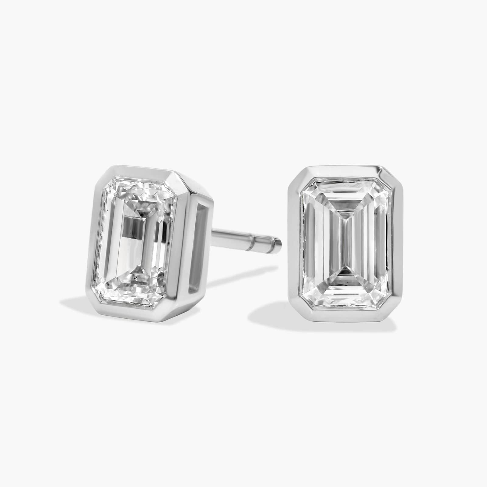 L’Orée Bezel Set Emerald Cut Lab Grown Diamond