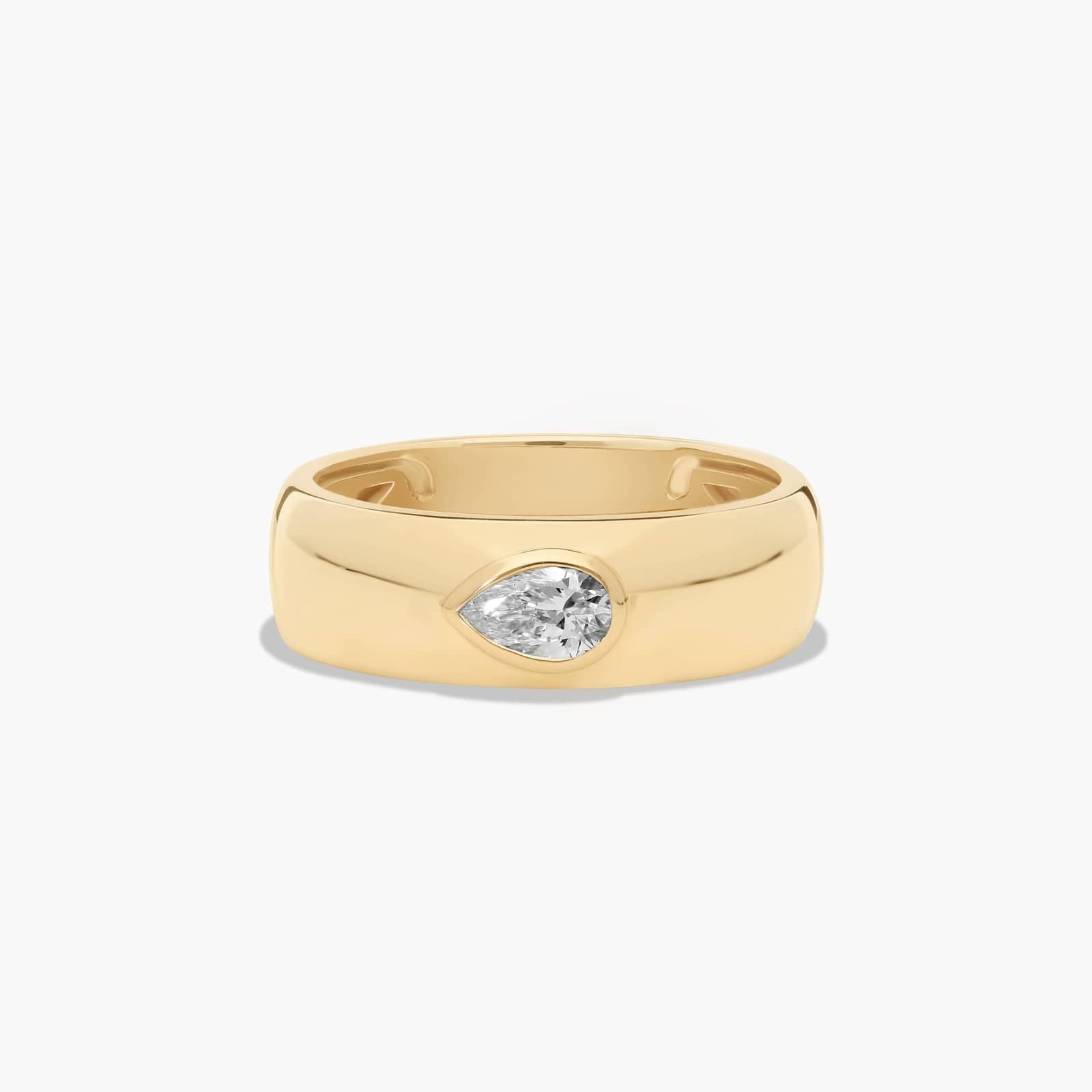 L’Orée Lab Grown Pear Shaped Diamond Ring
